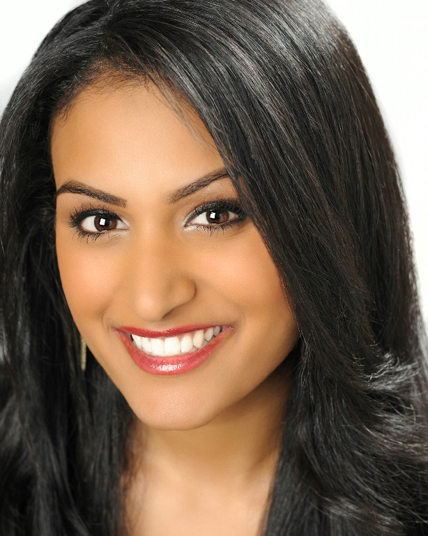 Nina Davuluri / నీనా దావులూరి Miss America 2014 winner picture